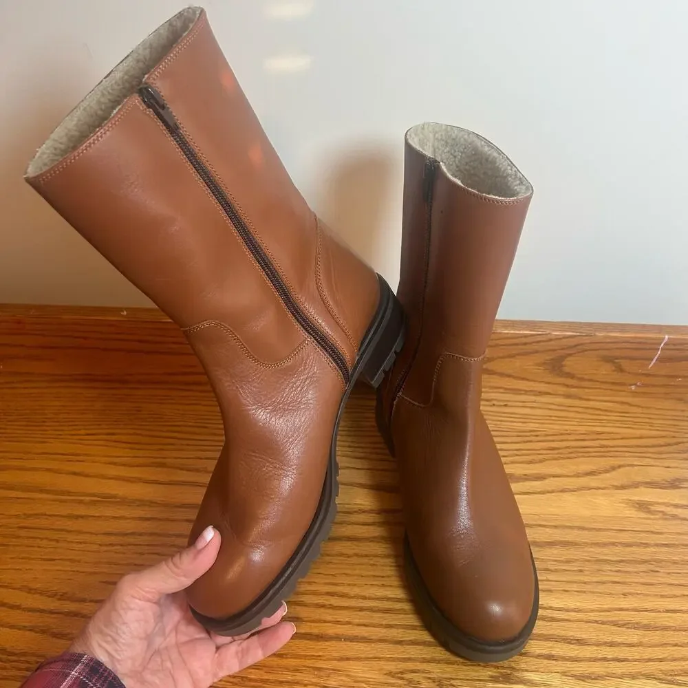 Lamica Women's Leather Boots Size 10 European Size 41 Zipper Rubber Sole